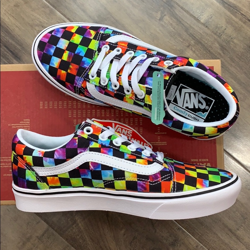 VANS COMFYCUSH OLD SKOOL Tie-Dye CHECKERBOARD WMNS - Picture 2 of 16